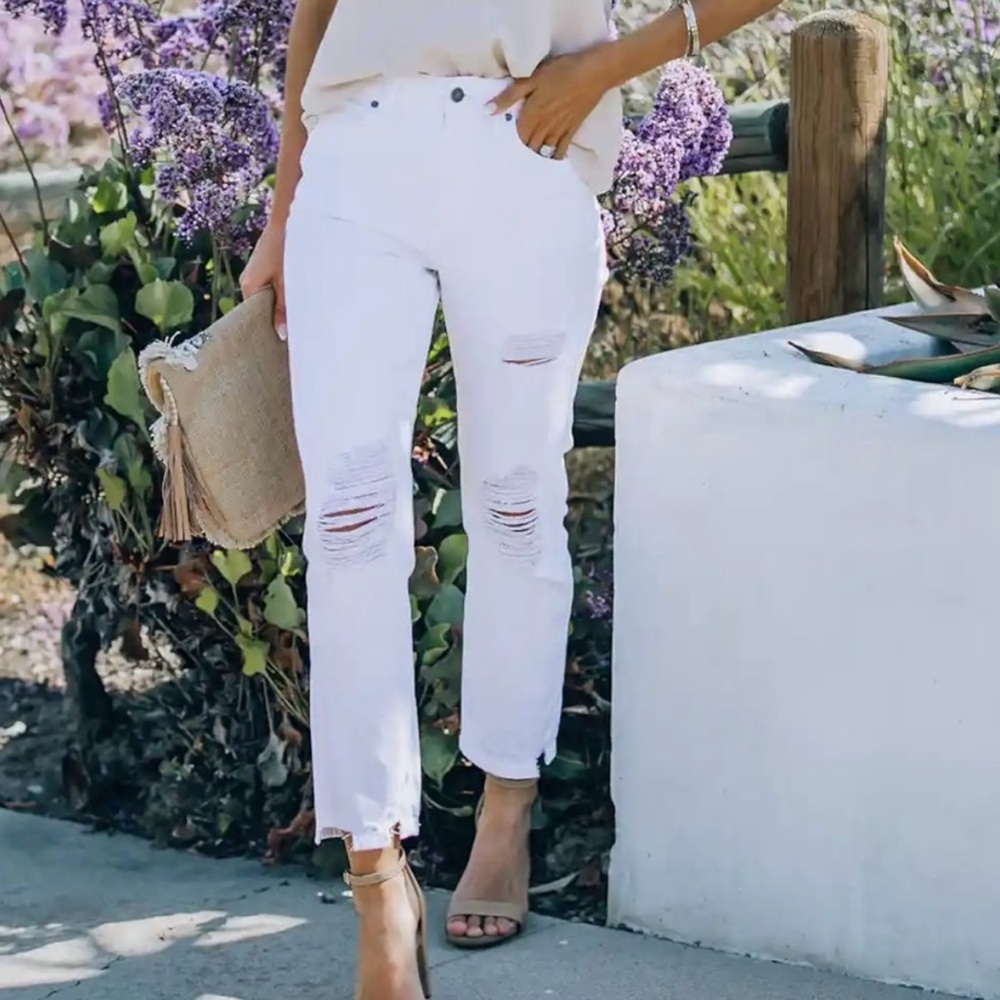 Vici (Kancan) White Distressed Jeans